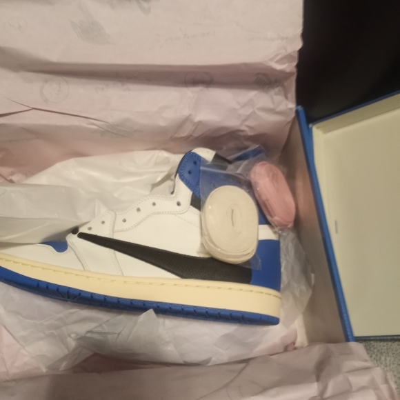 Travis Scott Retro 1s